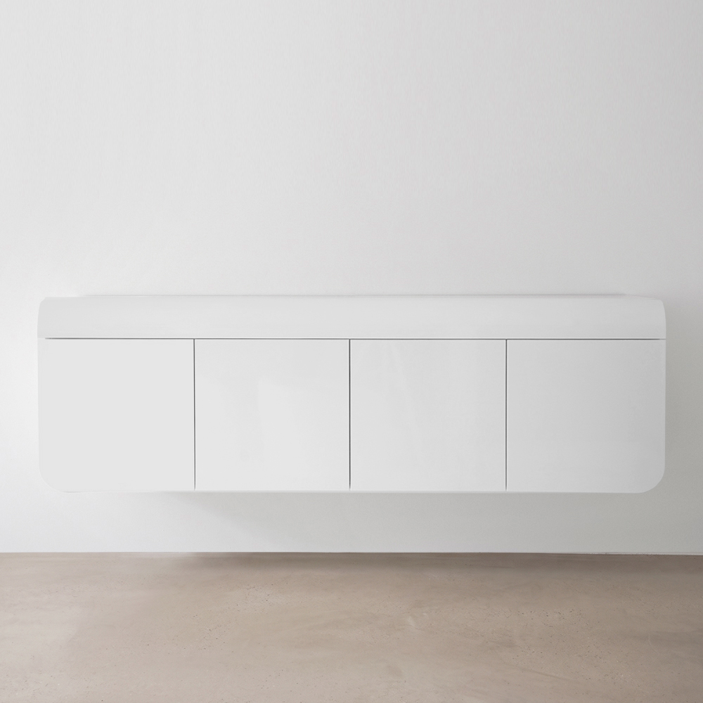 design dressoir frontaanzicht – 4-deurs hangend dressoir met push-to-open deurtjes, wit zijdeglans