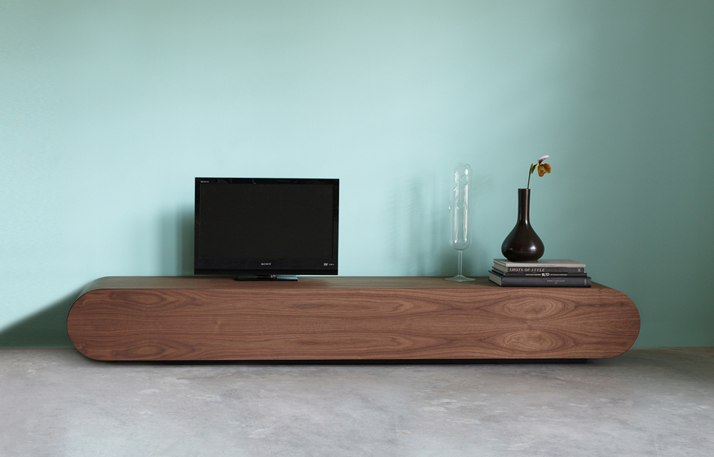 Meuble TV en noyer RKNL