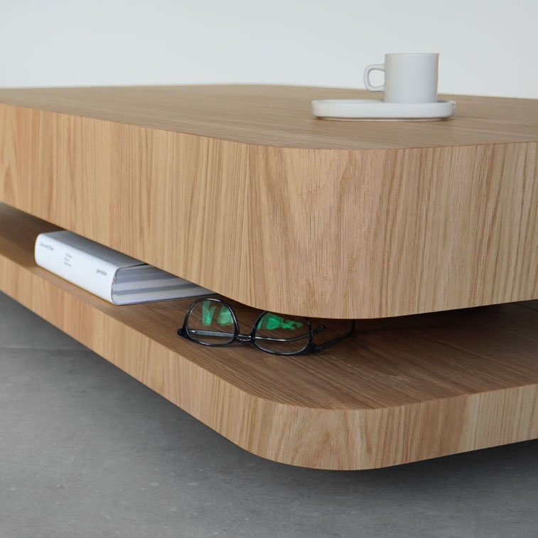 Détail de la table basse en chêne