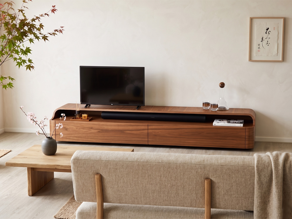 TV meubel Embrace in een Japandi interieur