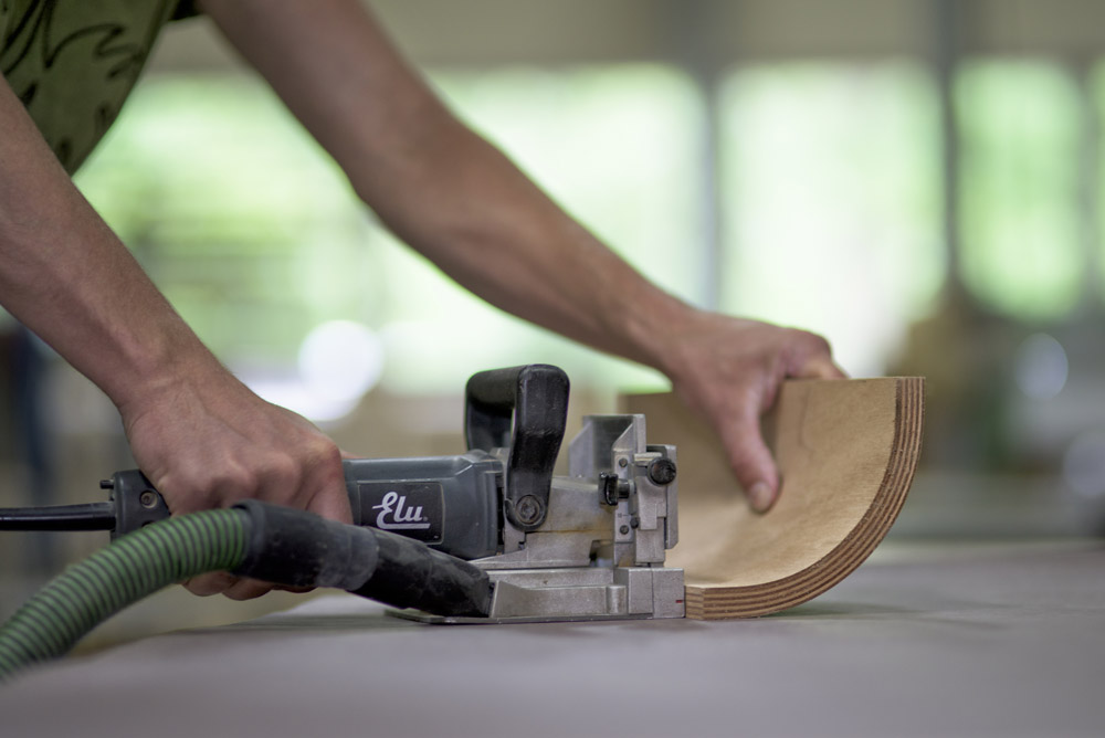 Vom Möbelbauer in Handarbeit hergestellt. In den Niederlanden Vom Möbelbauer in Handarbeit hergestellt. In den Niederlanden