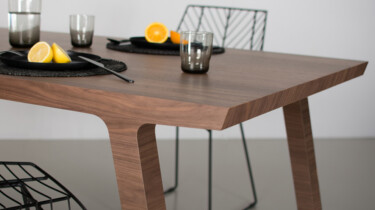 eetkamertafel noten